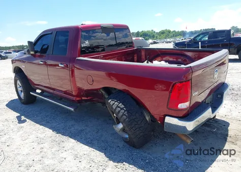 2017 Ram 1500 Slt 4X4 6'4 Box z USA, uszkodzony, nr VIN 1C6RR7GT3HS677122